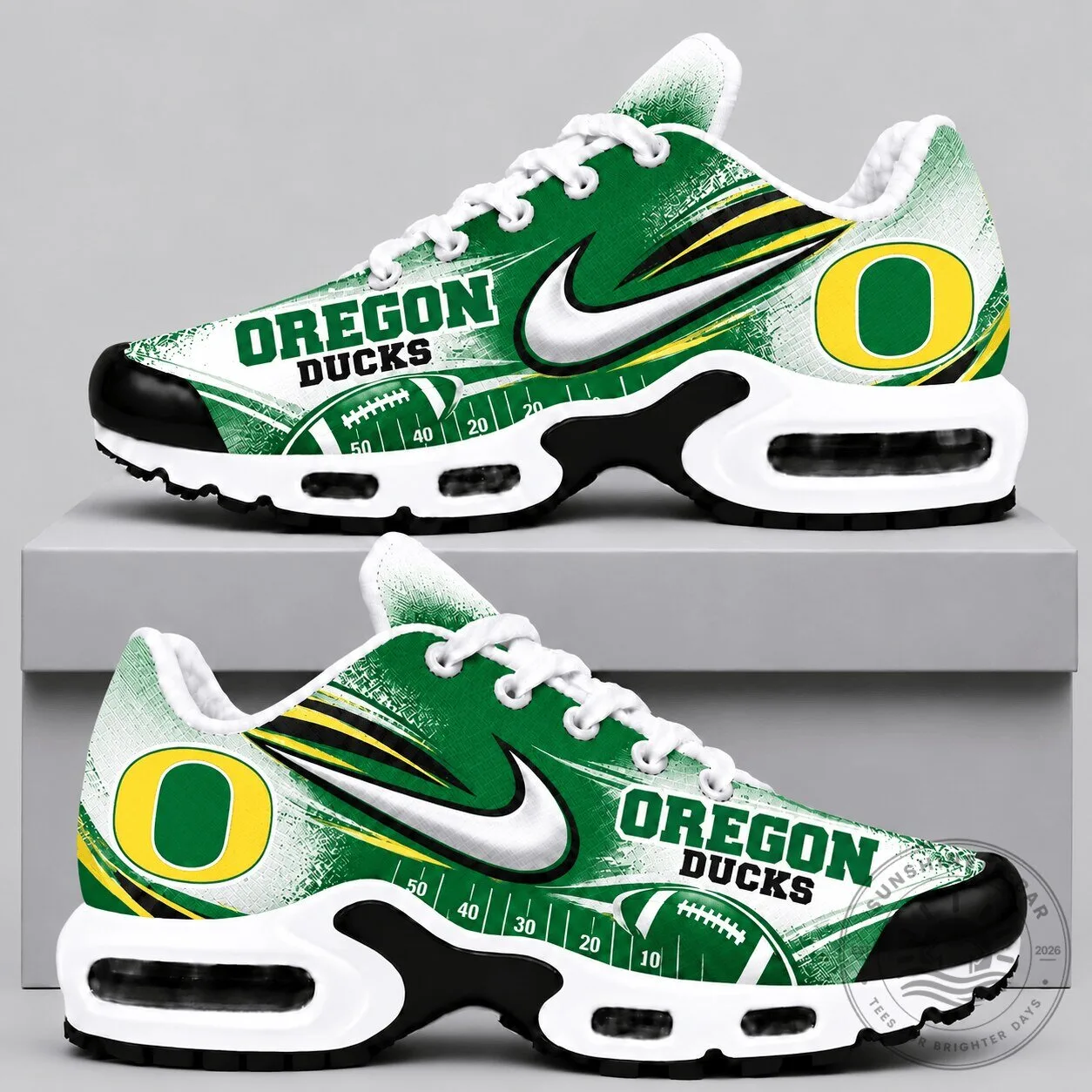 Oregon Ducks NCAA Football Team Green and White Athletic Sneakers Shoes 2 Oregon Ducks NCAA Football Team Green and White Athletic Sneakers Shoes